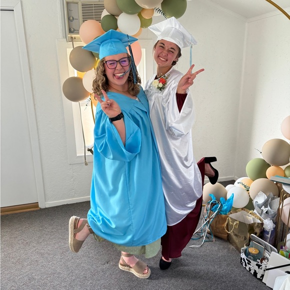 Meet your Posher, Breanna - Picture 10 of 11